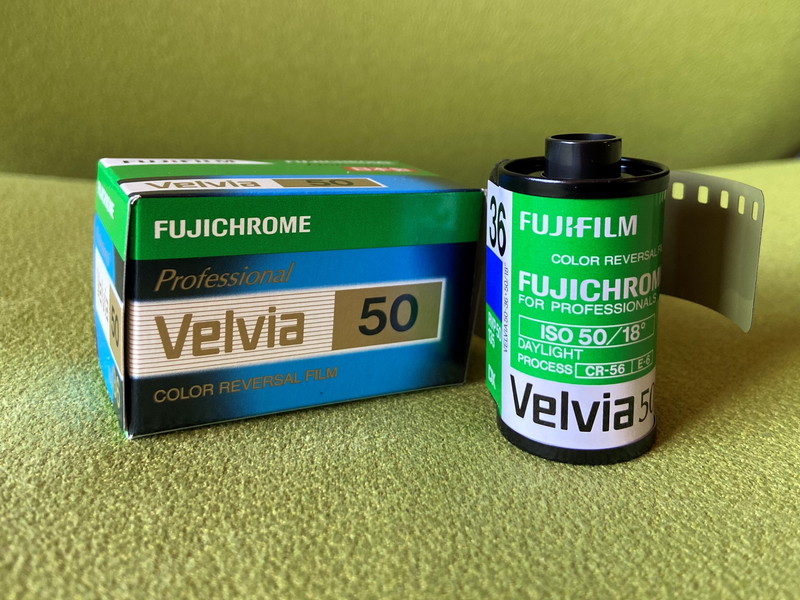 当社の FUJIFILM リバーサルフィルム フジクローム PROVIA 100F 35mm 36枚 1本 135 PROVIA100F NP