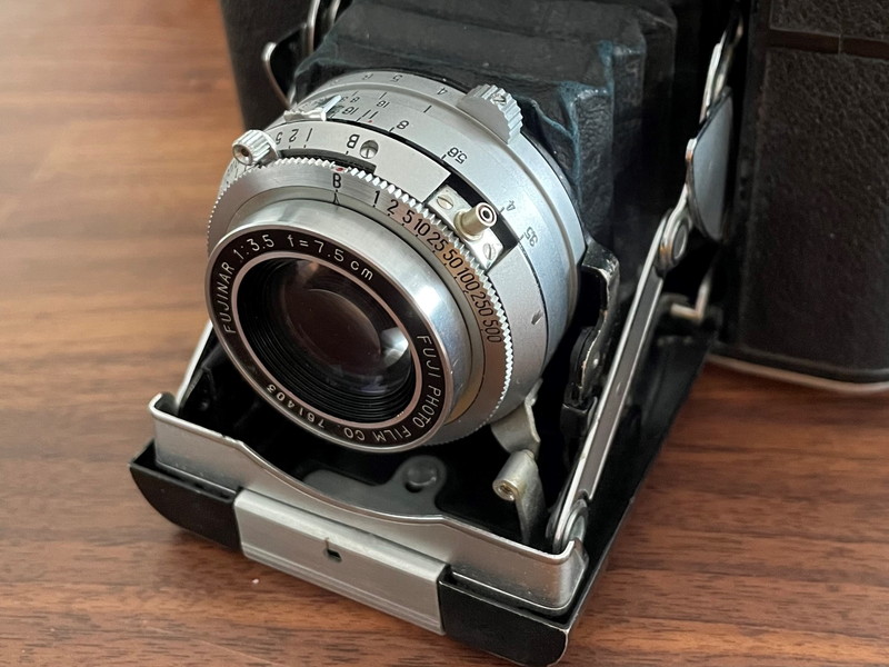 動作品❗️中判蛇腹カメラFujica Six 銘レンズ Fujinon付き - フィルム 